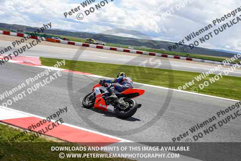 cadwell no limits trackday;cadwell park;cadwell park photographs;cadwell trackday photographs;enduro digital images;event digital images;eventdigitalimages;navarra;no limits trackdays;peter wileman photography;racing digital images;trackday digital images;trackday photos